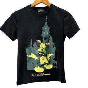 Disneyland Hong Kong T Shirt size XS Black Mickey Mouse Scary Castle Vampire